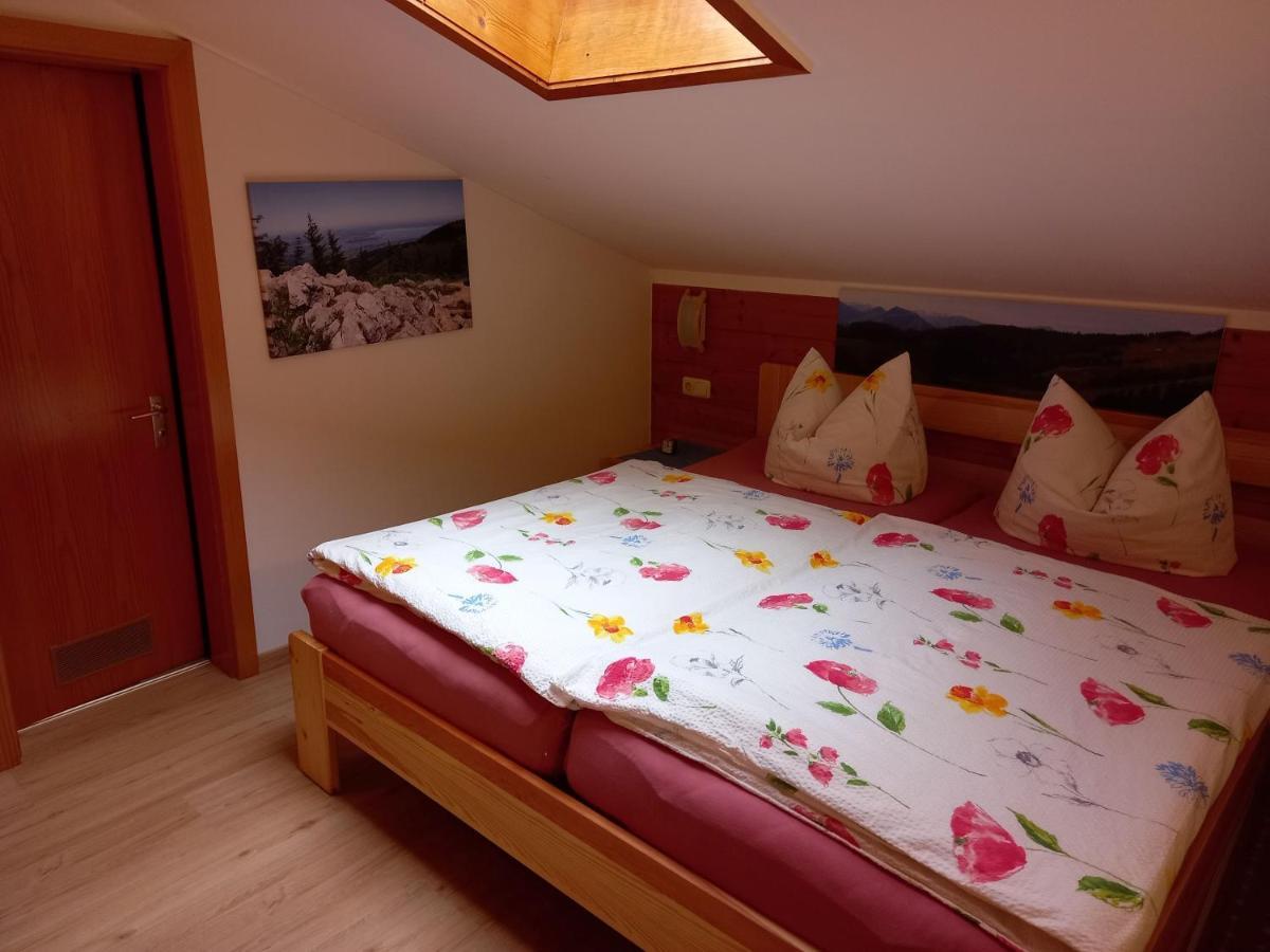 Ferienwohnung Schmid-Hof Oberwoessen ภายนอก รูปภาพ